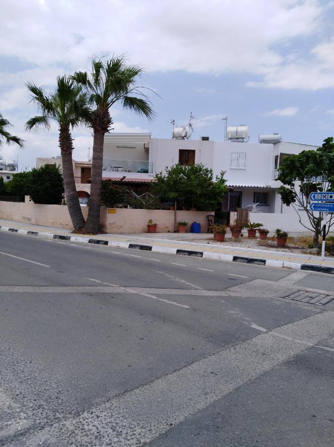 Larnaca, 1 Bedroom Seaside Periwolia